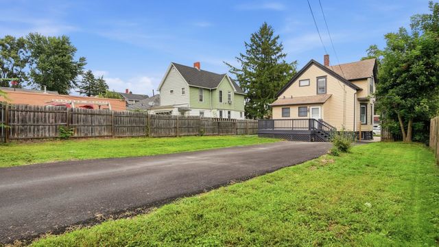319 Willow Avenue, Joliet, IL 60436