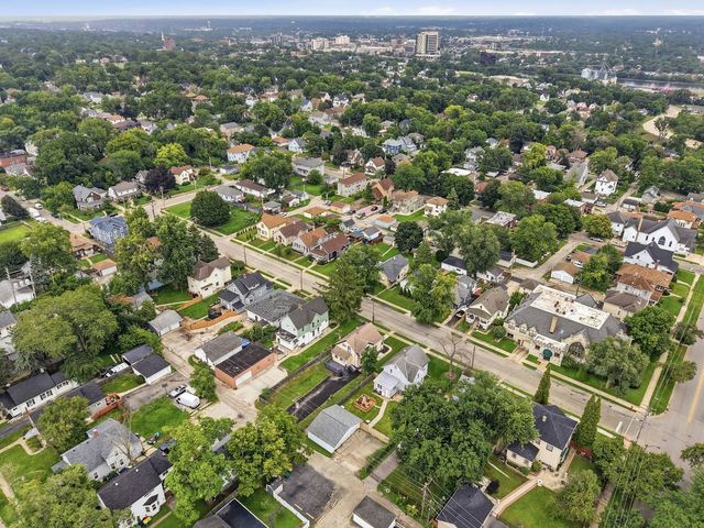 319 Willow Avenue, Joliet, IL 60436