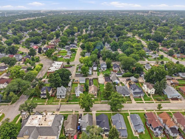 319 Willow Avenue, Joliet, IL 60436
