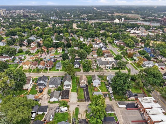 319 Willow Avenue, Joliet, IL 60436