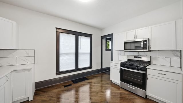 319 Willow Avenue, Joliet, IL 60436