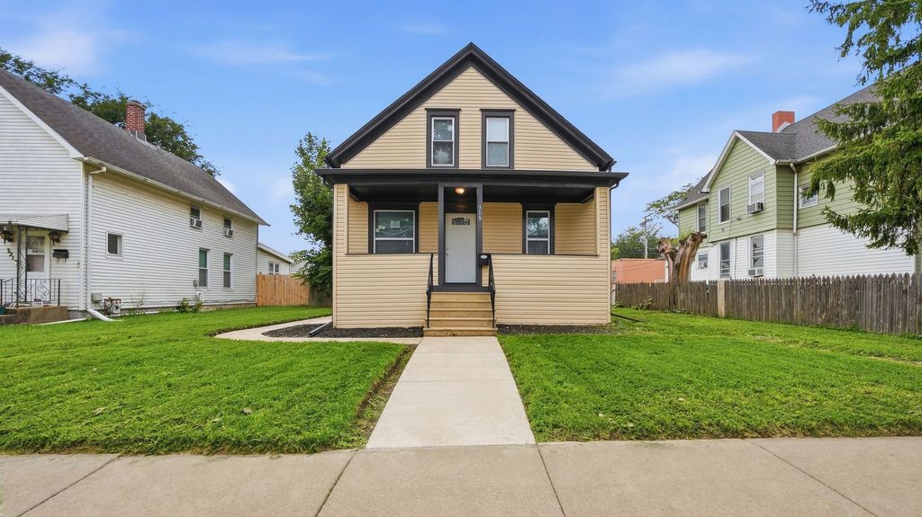 319 Willow Avenue, Joliet, IL 60436