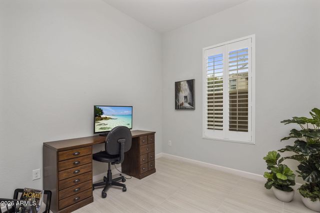 6610 E MARISA Lane, Phoenix, AZ 85054
