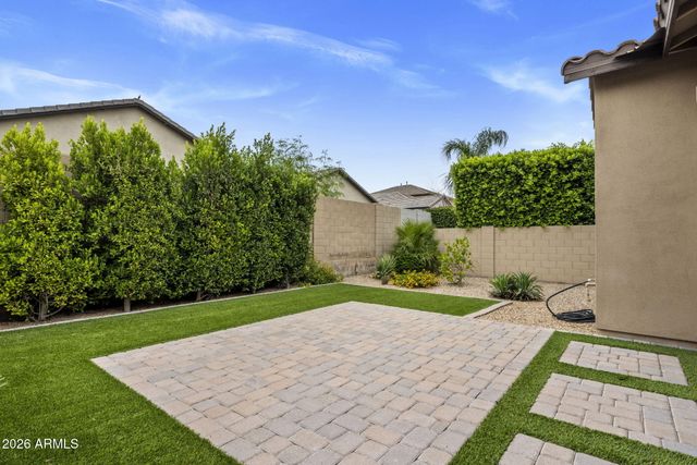 6610 E MARISA Lane, Phoenix, AZ 85054