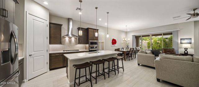 6610 E MARISA Lane, Phoenix, AZ 85054