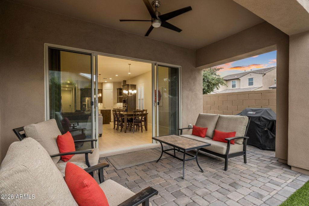 Image 48 of property listing at 6610 E MARISA Lane, Phoenix, AZ 85054