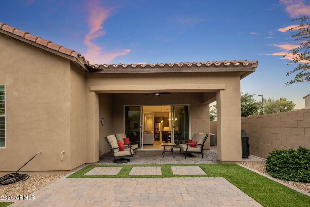 Image 53 of property listing at 6610 E MARISA Lane, Phoenix, AZ 85054