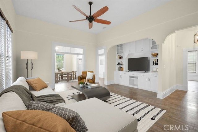 1598 W 36th Place, Los Angeles, CA 90018