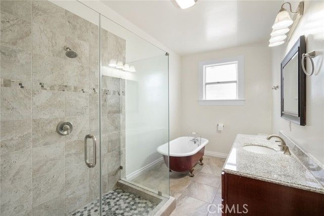 1598 W 36th Place, Los Angeles, CA 90018