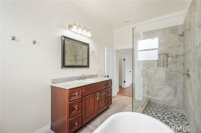 1598 W 36th Place, Los Angeles, CA 90018