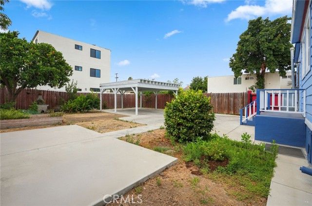 1598 W 36th Place, Los Angeles, CA 90018