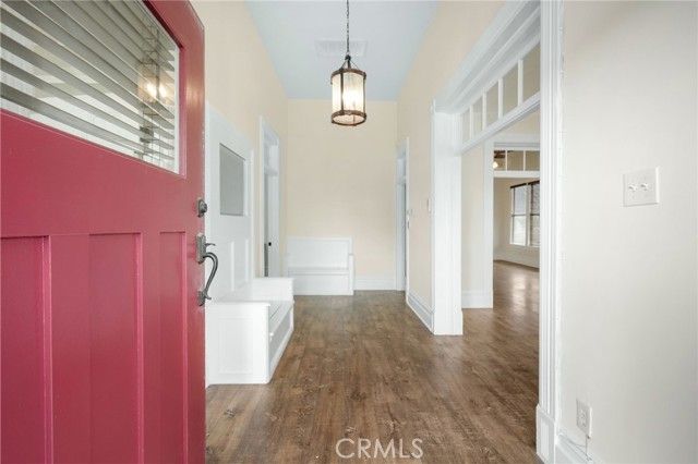 1598 W 36th Place, Los Angeles, CA 90018