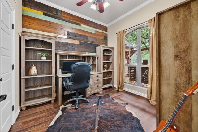 109 Lighthouse Lane, Mabank, TX 75143