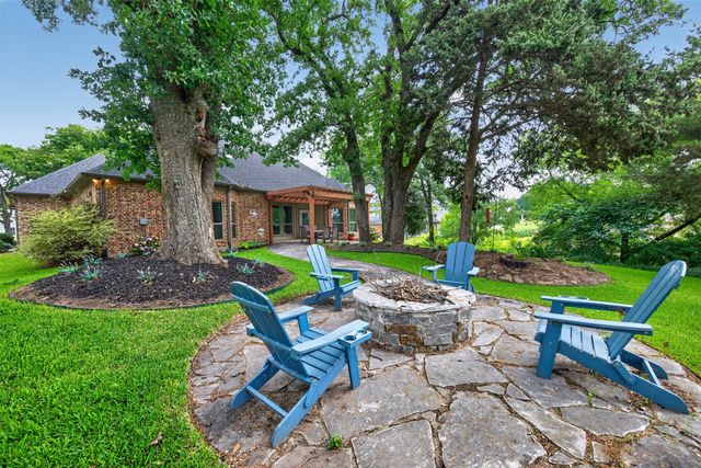 109 Lighthouse Lane, Mabank, TX 75143