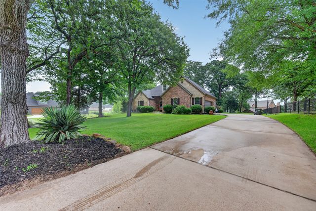 109 Lighthouse Lane, Mabank, TX 75143