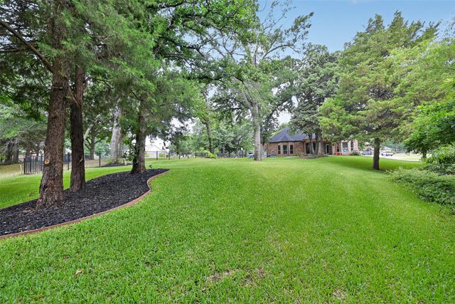 109 Lighthouse Lane, Mabank, TX 75143