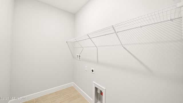 2 ROLLER Lane, Palm Coast, FL 32164