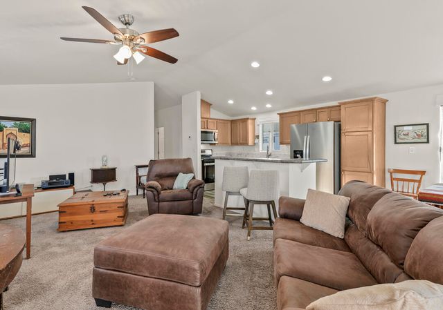 366 Antelope Circle SE, Albuquerque, NM 87123