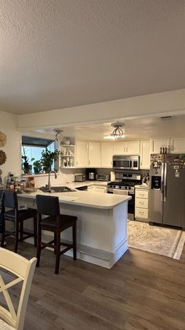 7518 Fairway Two Ave, Fair Oaks, CA 95628