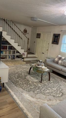 7518 Fairway Two Ave, Fair Oaks, CA 95628