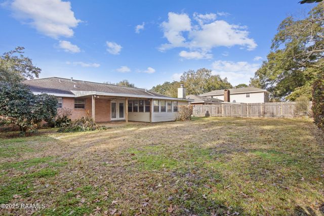 421 Kim Drive, Lafayette, LA 70503