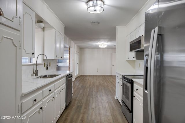 421 Kim Drive, Lafayette, LA 70503
