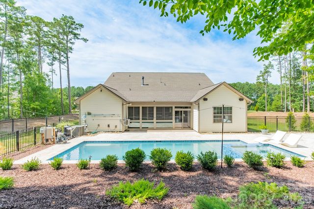 410 Kensington Park Way, Waxhaw, NC 28173