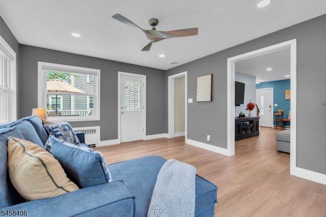 478 Whitewood Rd, Union Twp., NJ 07083