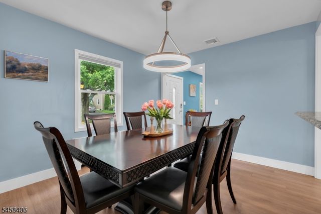 478 Whitewood Rd, Union Twp., NJ 07083
