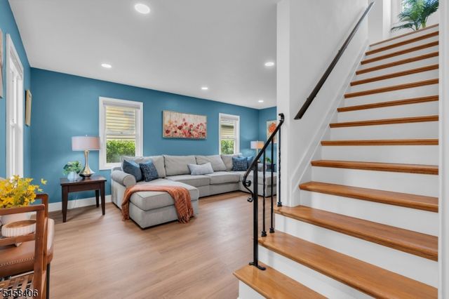 478 Whitewood Rd, Union Twp., NJ 07083