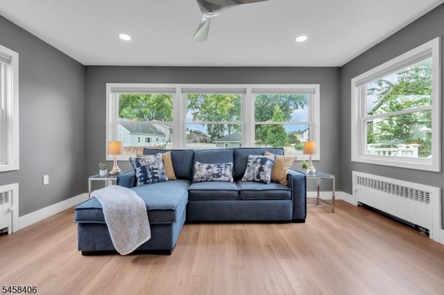478 Whitewood Rd, Union Twp., NJ 07083