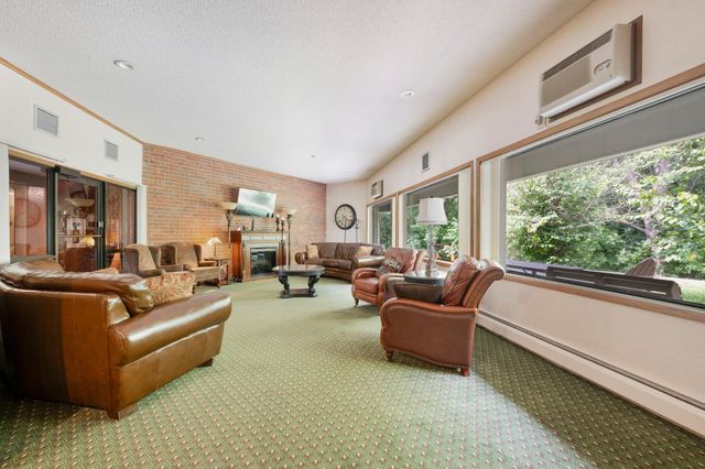 1800 Riverwood Drive 301, Burnsville, MN 55337