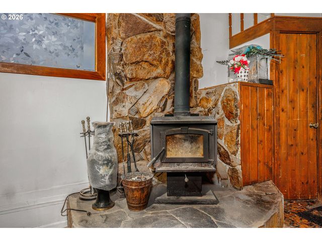 17935 Se PINE St, Portland, OR 97233