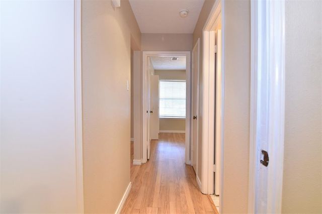 8507 Grove Park Drive, Houston, TX 77095
