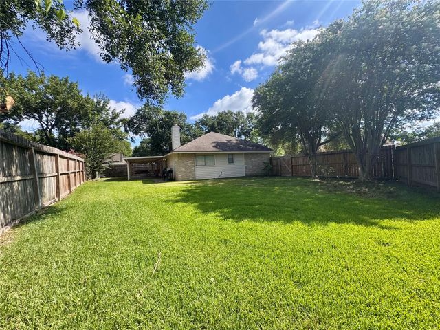 8507 Grove Park Drive, Houston, TX 77095