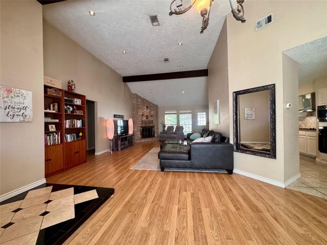 8507 Grove Park Drive, Houston, TX 77095