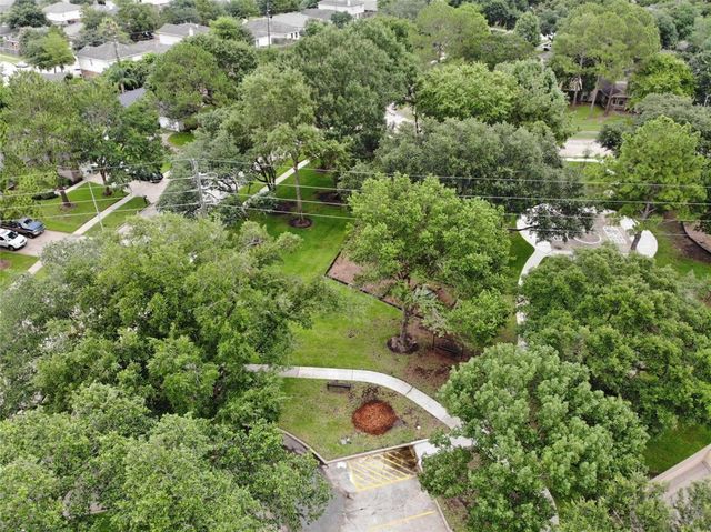 8507 Grove Park Drive, Houston, TX 77095