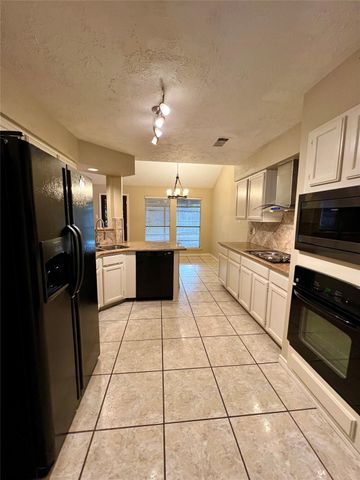 8507 Grove Park Drive, Houston, TX 77095