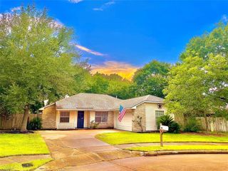 8507 Grove Park Drive, Houston, TX 77095