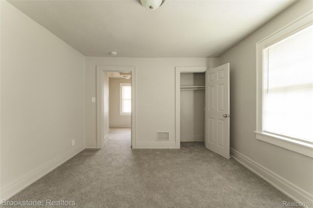 356 Nelson Street, Pontiac, MI 48342