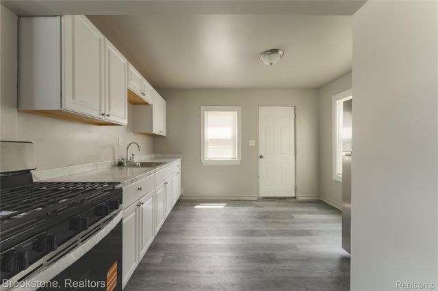 356 Nelson Street, Pontiac, MI 48342