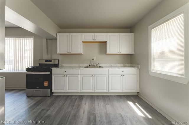 356 Nelson Street, Pontiac, MI 48342