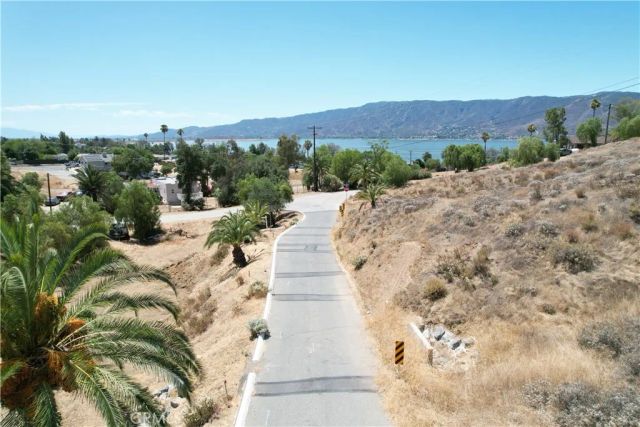 1 Palm, Lake Elsinore, CA 92530
