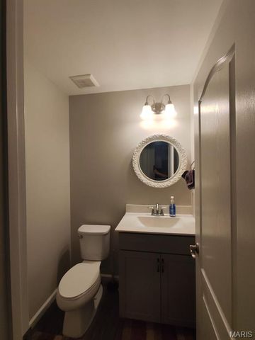 428 Copperfield Court, St Charles, MO 63301