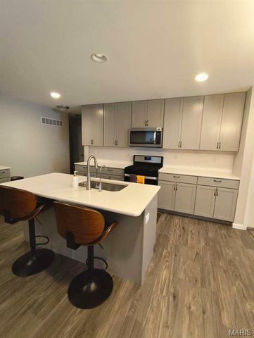 428 Copperfield Court, St Charles, MO 63301