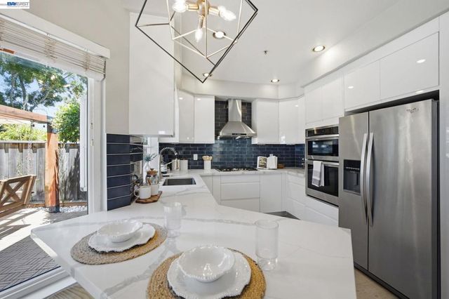 8511 Mahogany Pl, Newark, CA 94560
