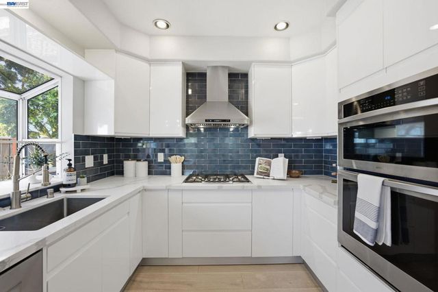 8511 Mahogany Pl, Newark, CA 94560