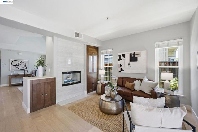 8511 Mahogany Pl, Newark, CA 94560