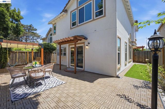 8511 Mahogany Pl, Newark, CA 94560