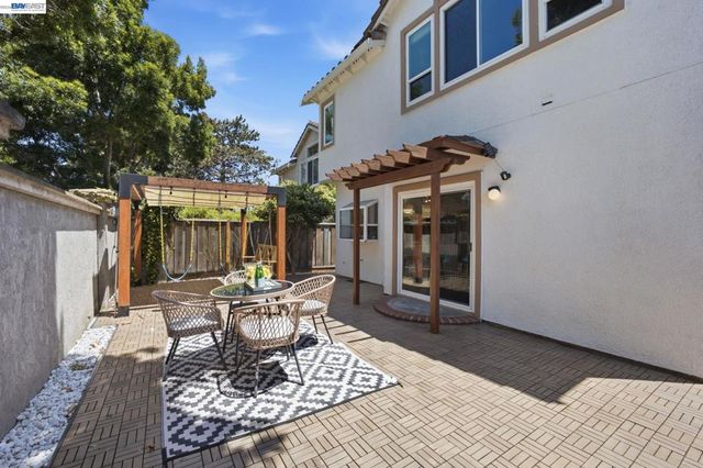 8511 Mahogany Pl, Newark, CA 94560